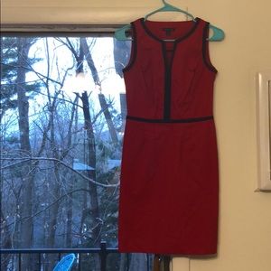 Beautiful red dress with pockets!